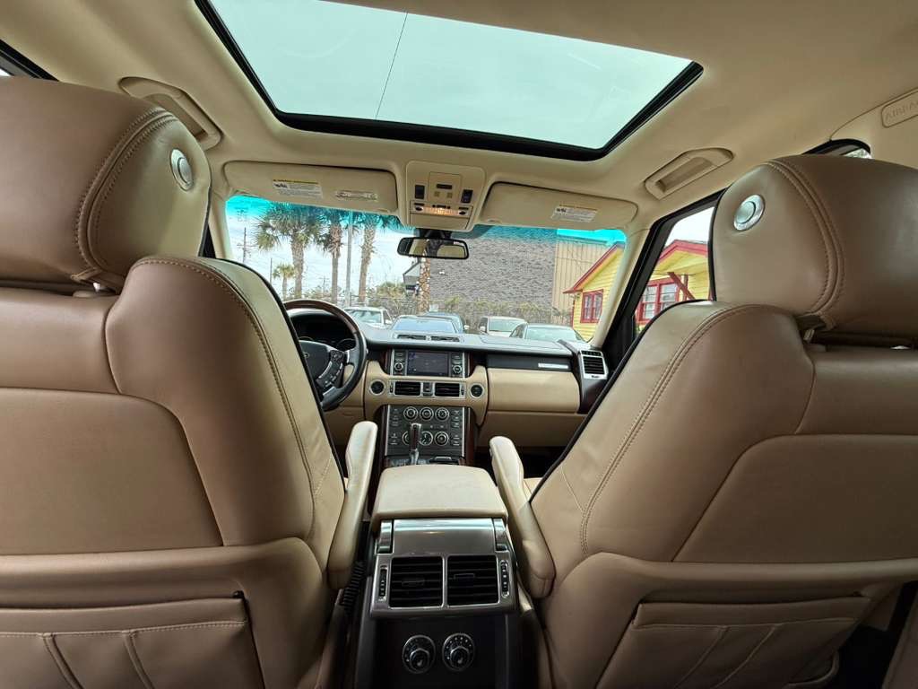 2011 Land Rover Range Rover Image 18