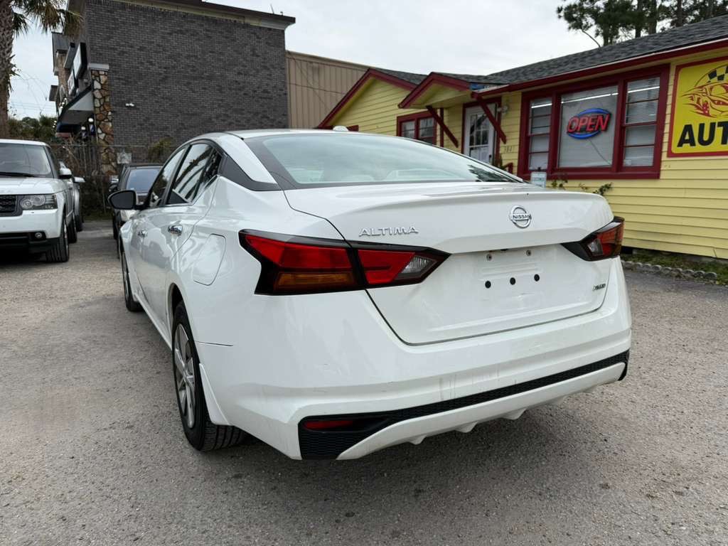 2019 Nissan Altima Image 6