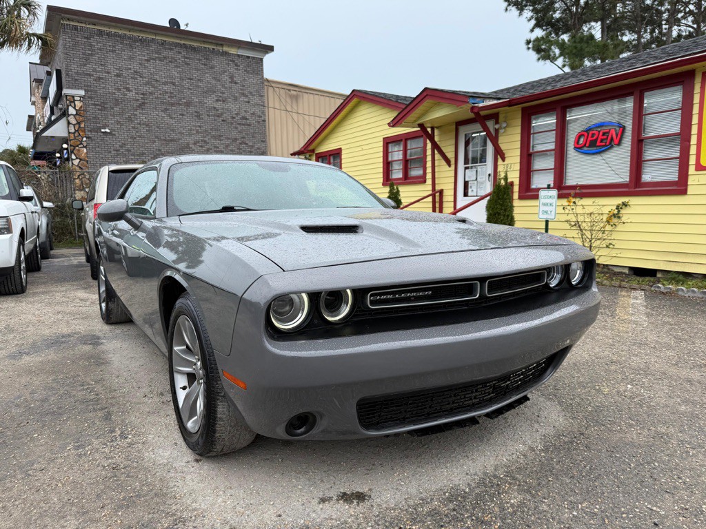 2019 Dodge Challenger Image 2