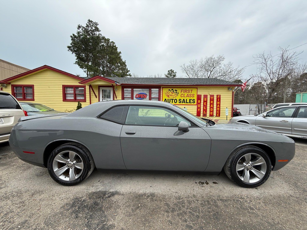 2019 Dodge Challenger Image 7