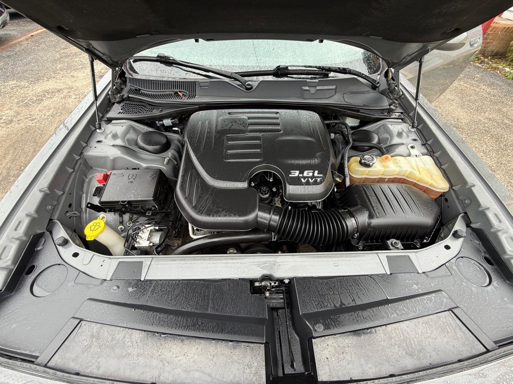 2019 Dodge Challenger Image 10