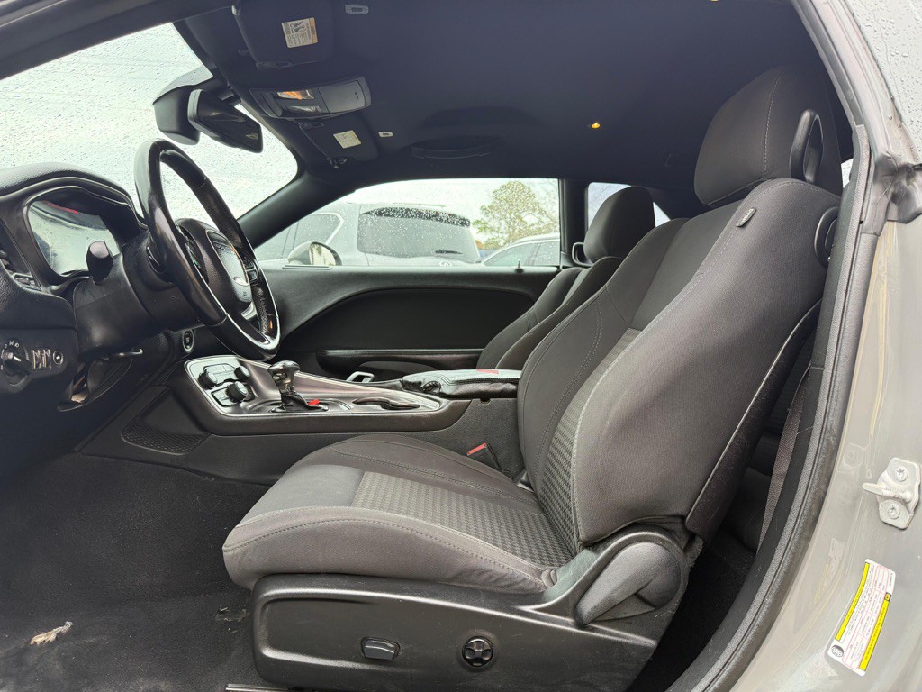 2019 Dodge Challenger Image 14