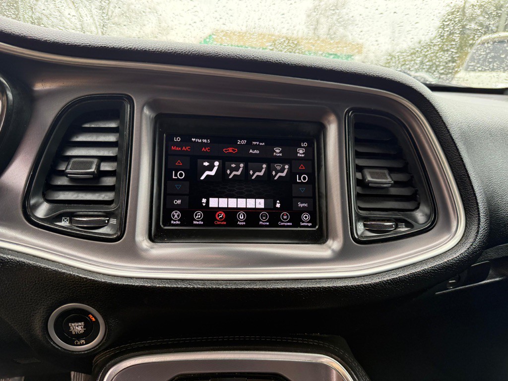 2019 Dodge Challenger Image 17