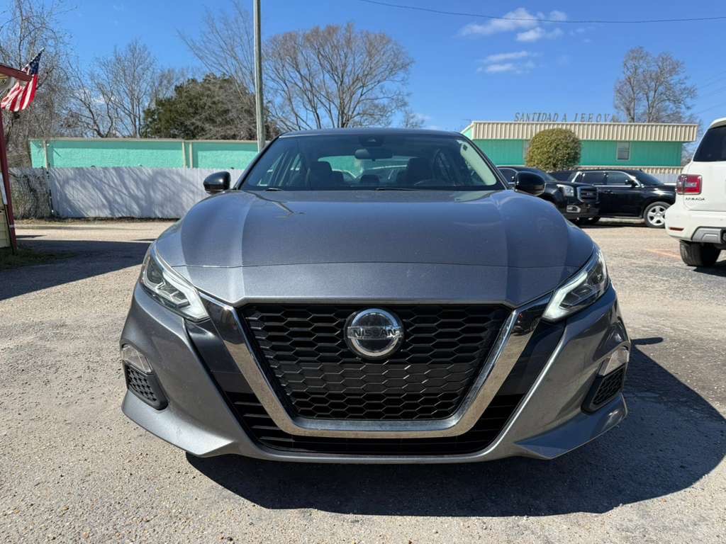 2021 Nissan Altima Image 3