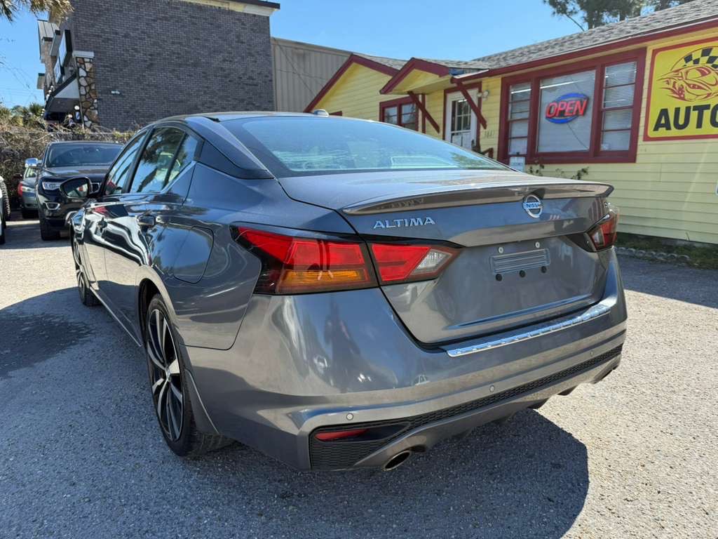 2021 Nissan Altima Image 4