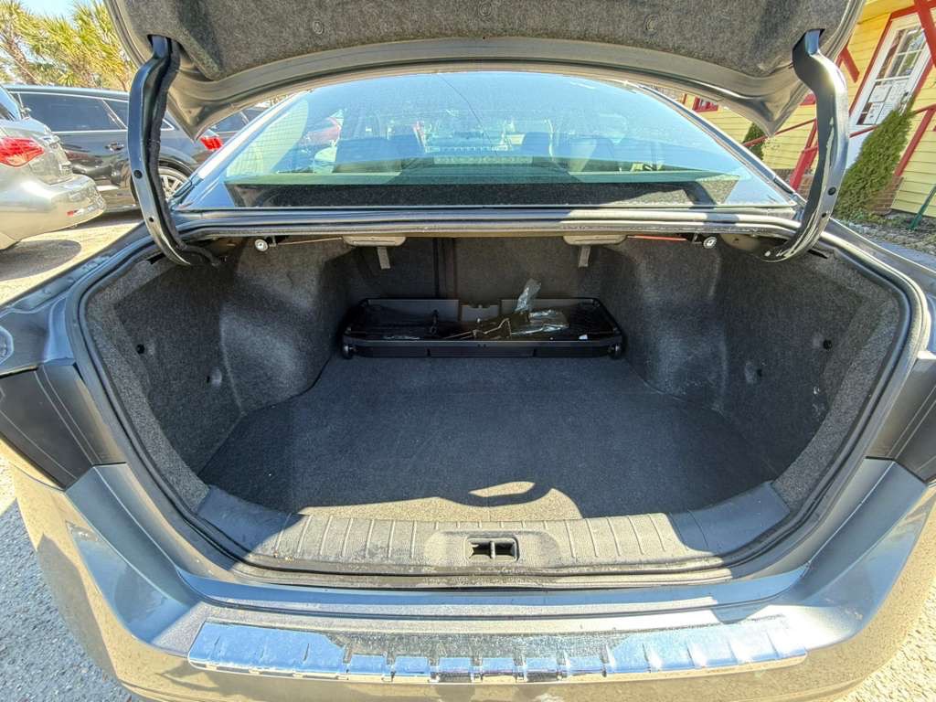 2021 Nissan Altima Image 9