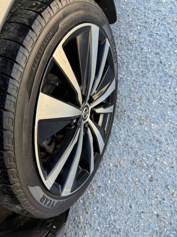 2021 Nissan Altima Image 11