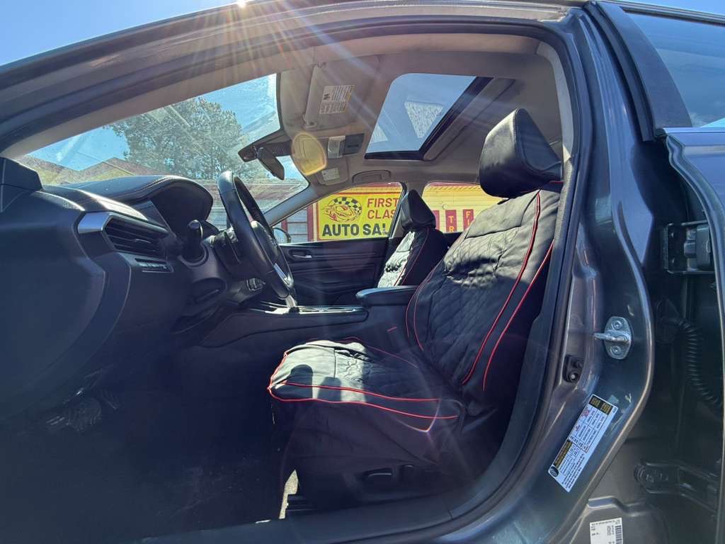 2021 Nissan Altima Image 13