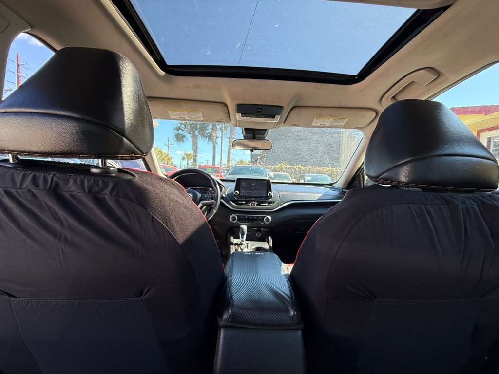 2021 Nissan Altima Image 19