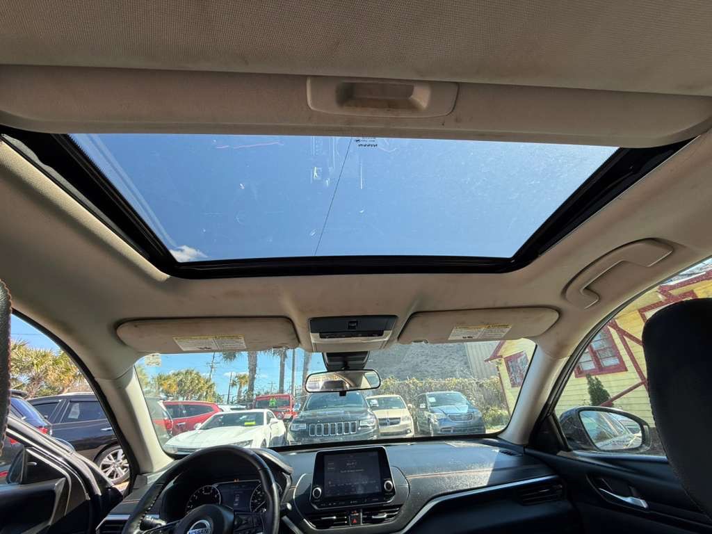 2021 Nissan Altima Image 20