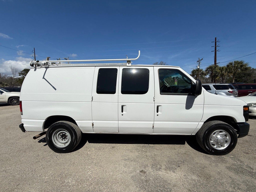 2013 Ford Econoline Image 4