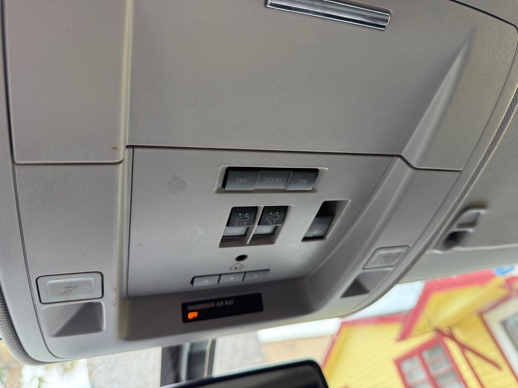 2018 Chevrolet Silverado 1500 Image 24