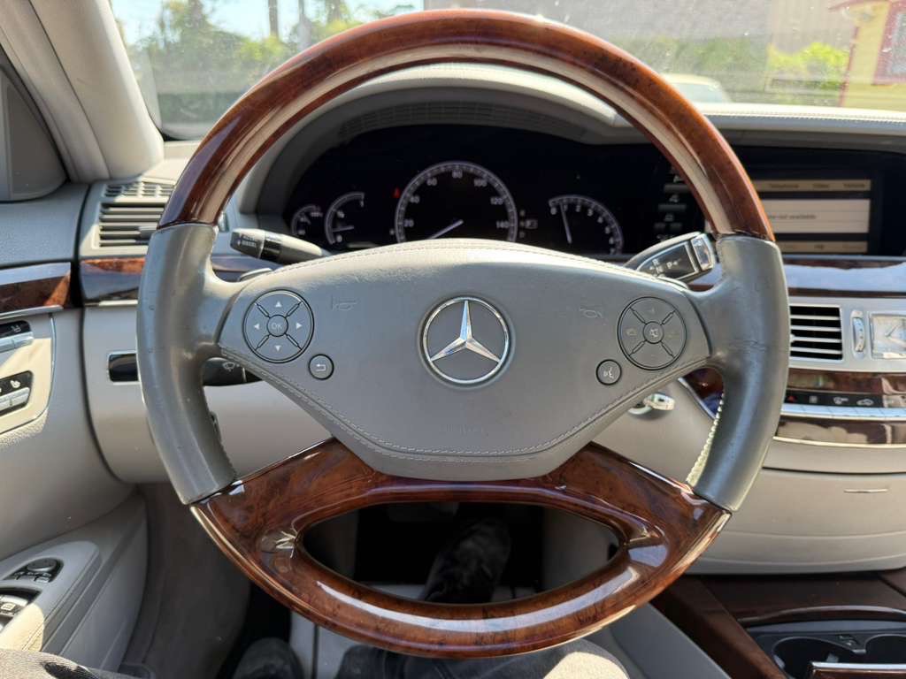 2011 Mercedes-Benz S-Class Image 10