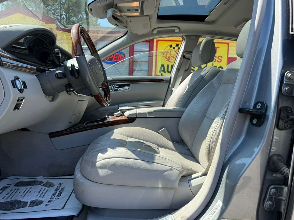 2011 Mercedes-Benz S-Class Image 13