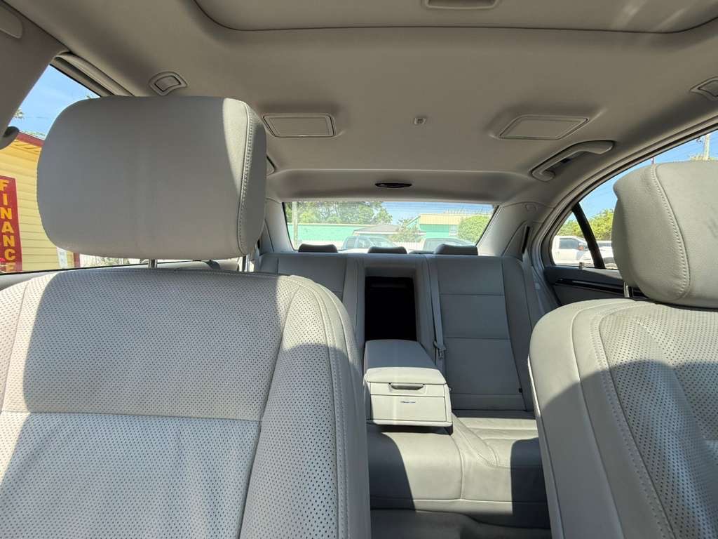 2011 Mercedes-Benz S-Class Image 18