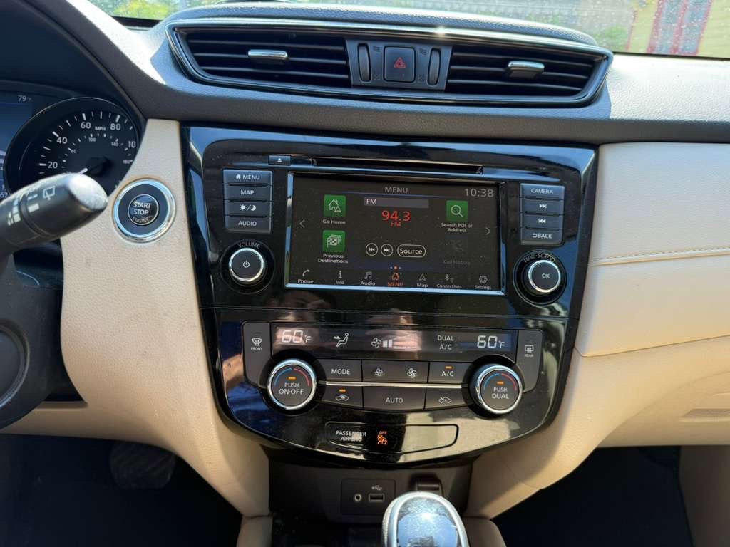 2019 Nissan Rogue Image 12
