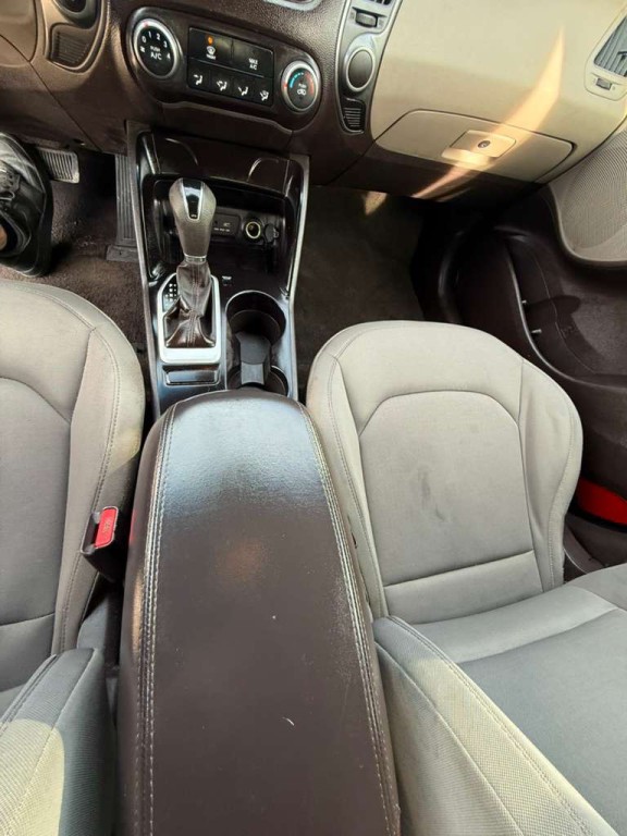 2015 Hyundai Tucson Image 21