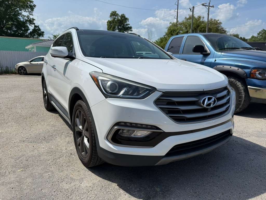 2017 Hyundai Santa Fe Sport Image 2