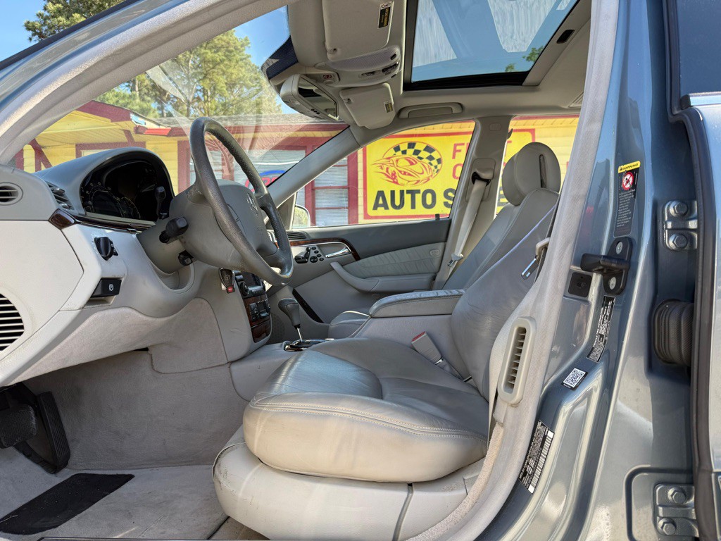 2004 Mercedes-Benz S-Class Image 9