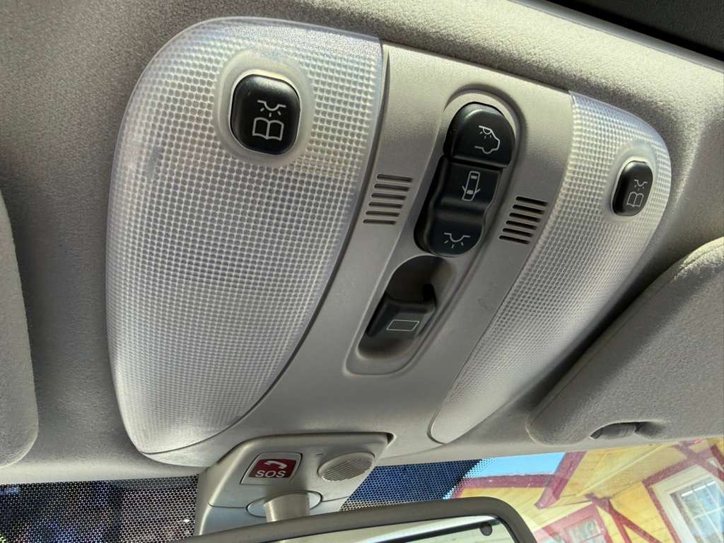 2004 Mercedes-Benz S-Class Image 15