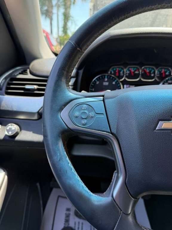 2016 Chevrolet Tahoe Image 12