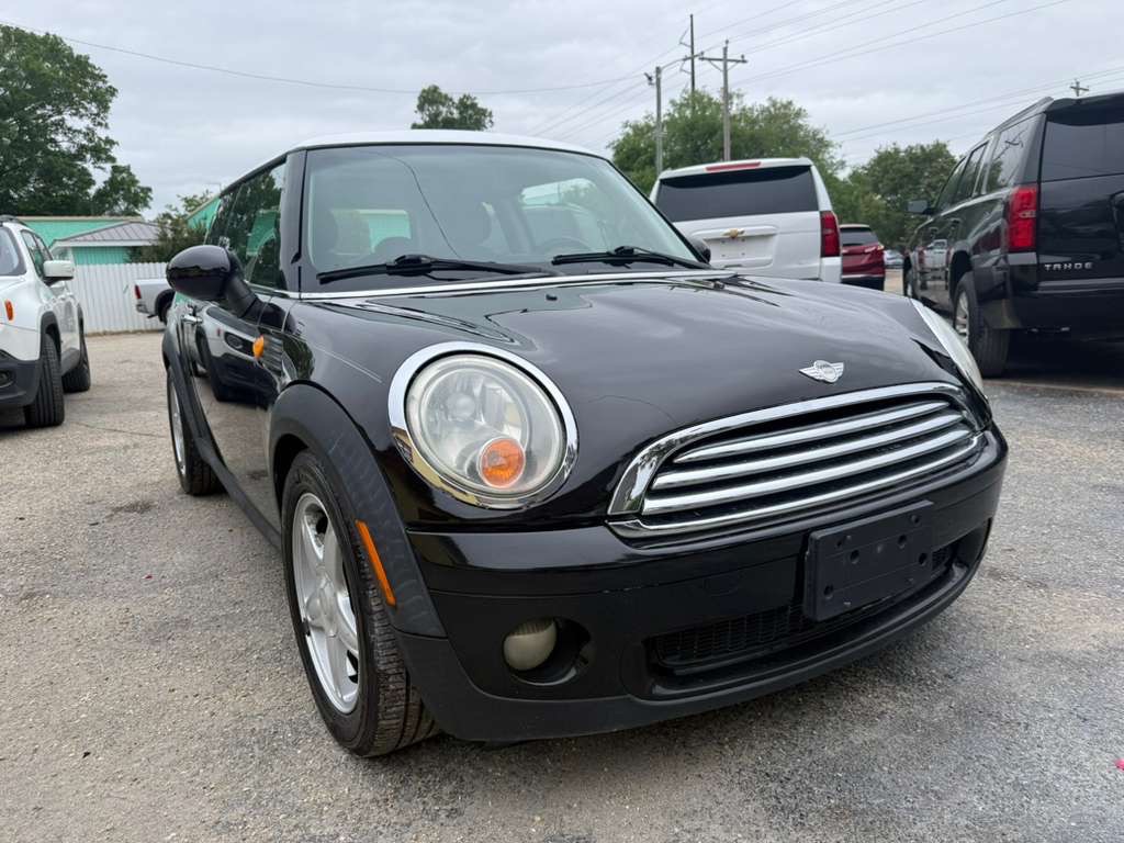 2009 MINI Cooper Image 2