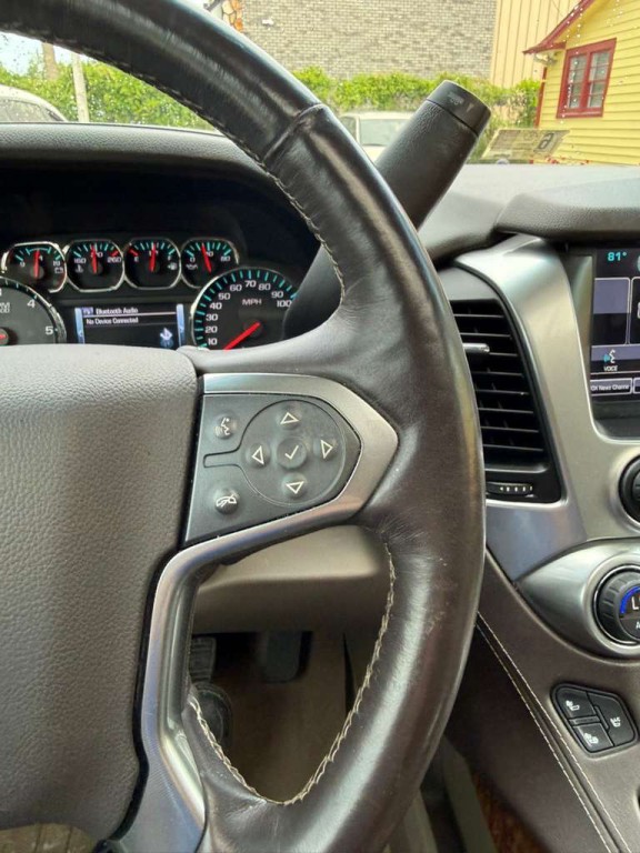 2015 Chevrolet Suburban Image 14