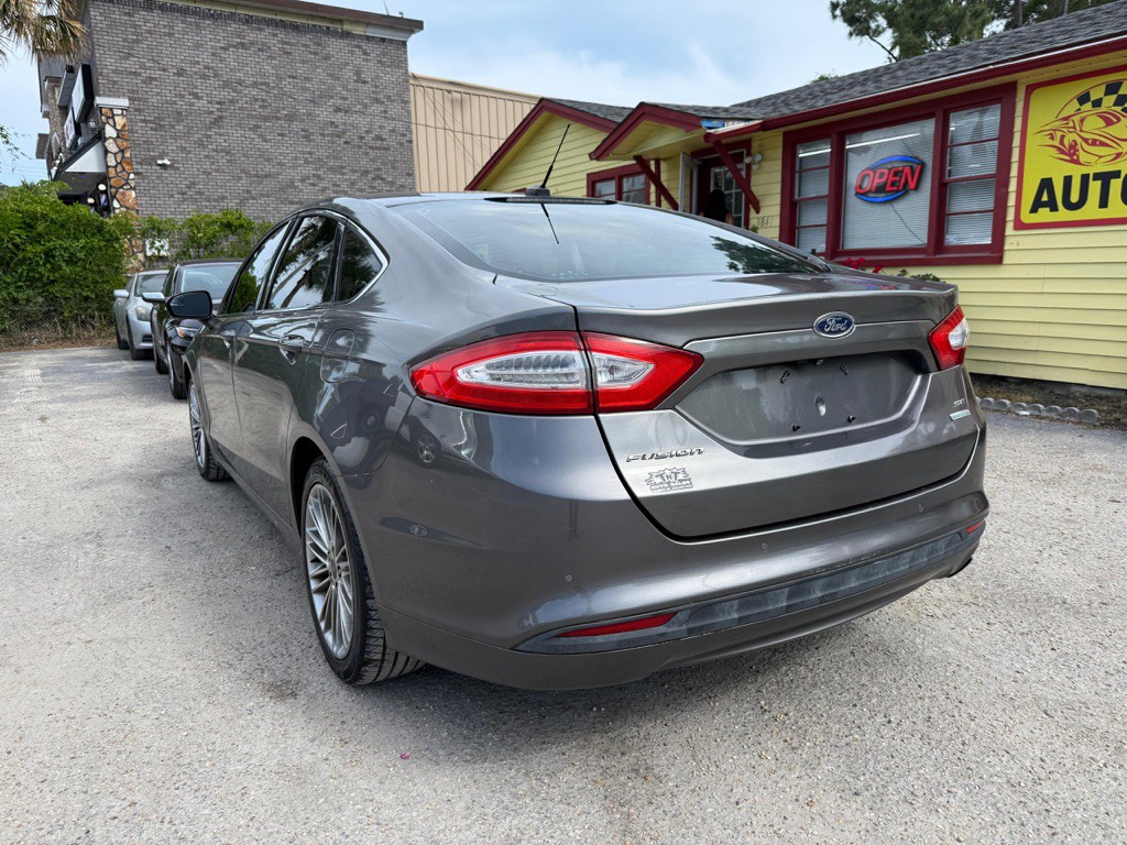 2014 Ford Fusion Image 8