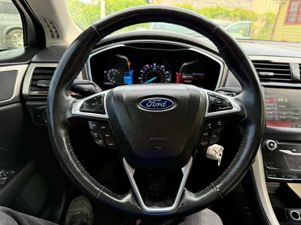 2014 Ford Fusion Image 15