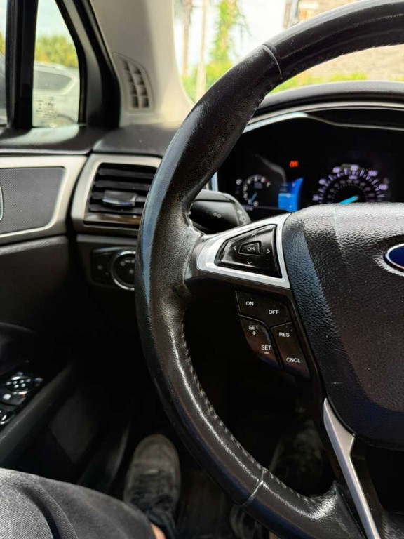 2014 Ford Fusion Image 16