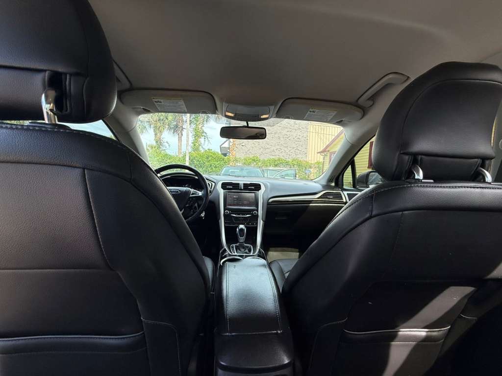2014 Ford Fusion Image 22
