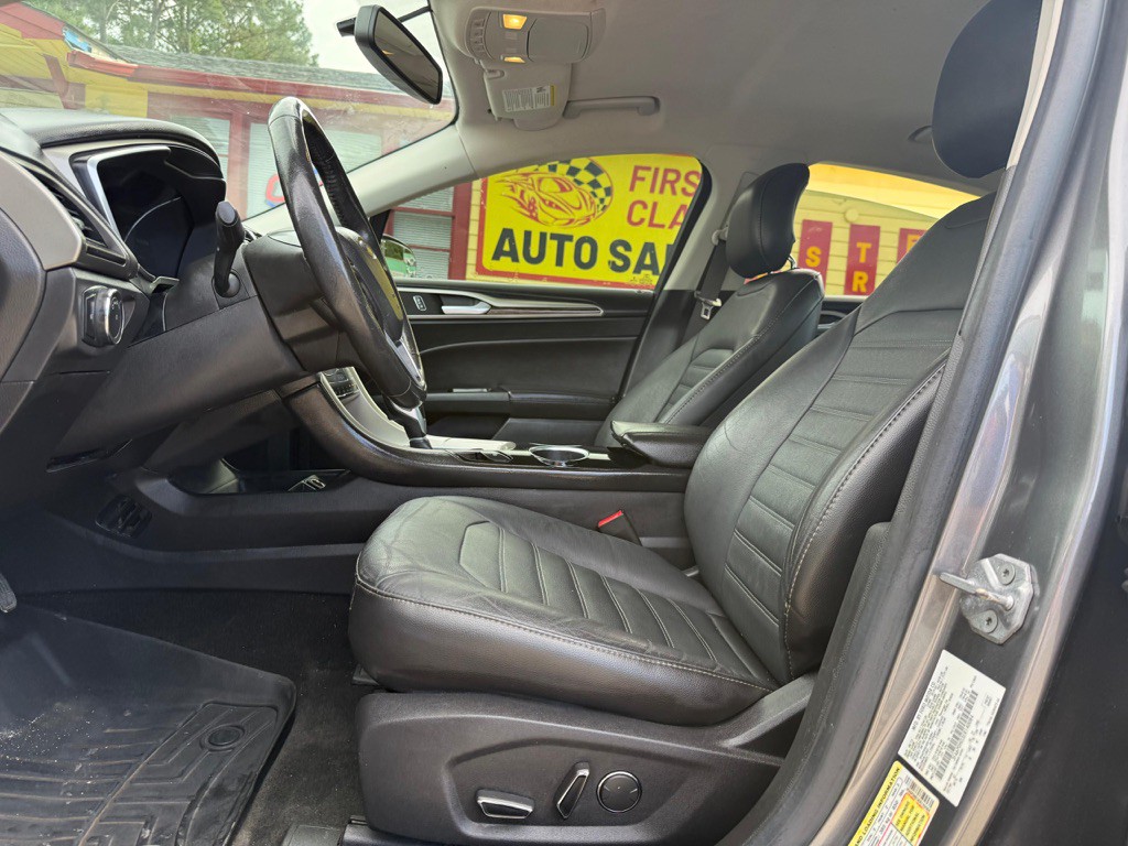 2014 Ford Fusion Image 24