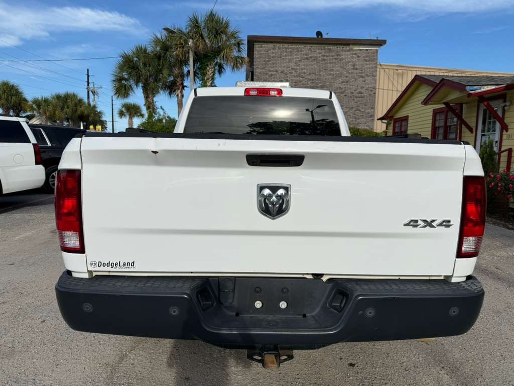 2021 RAM 1500 Image 3