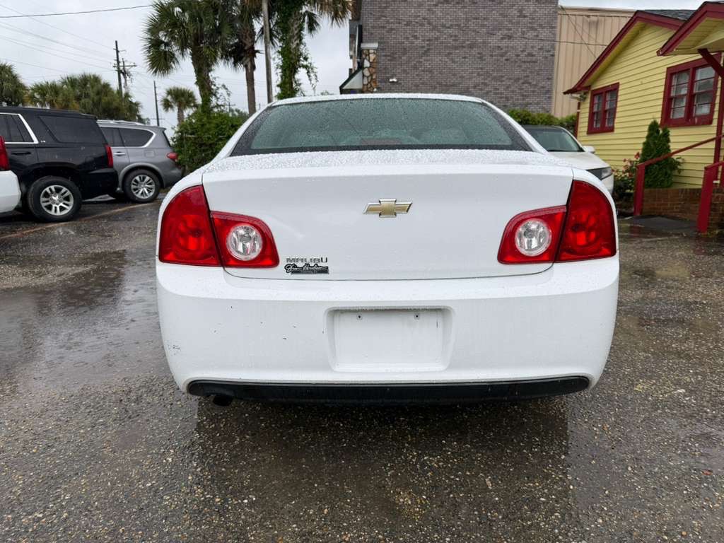 2012 Chevrolet Malibu Image 4