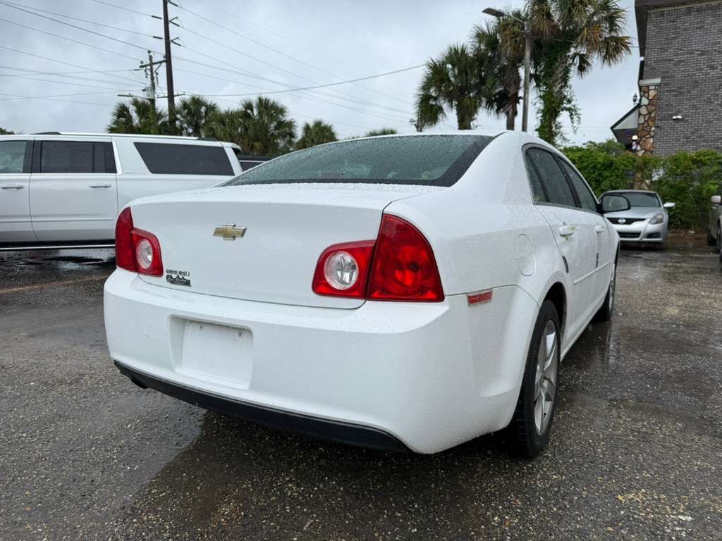 2012 Chevrolet Malibu Image 5
