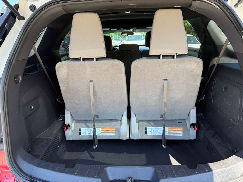 2012 Ford Explorer Image 7