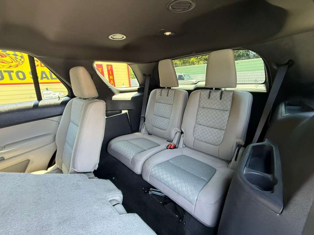 2012 Ford Explorer Image 15