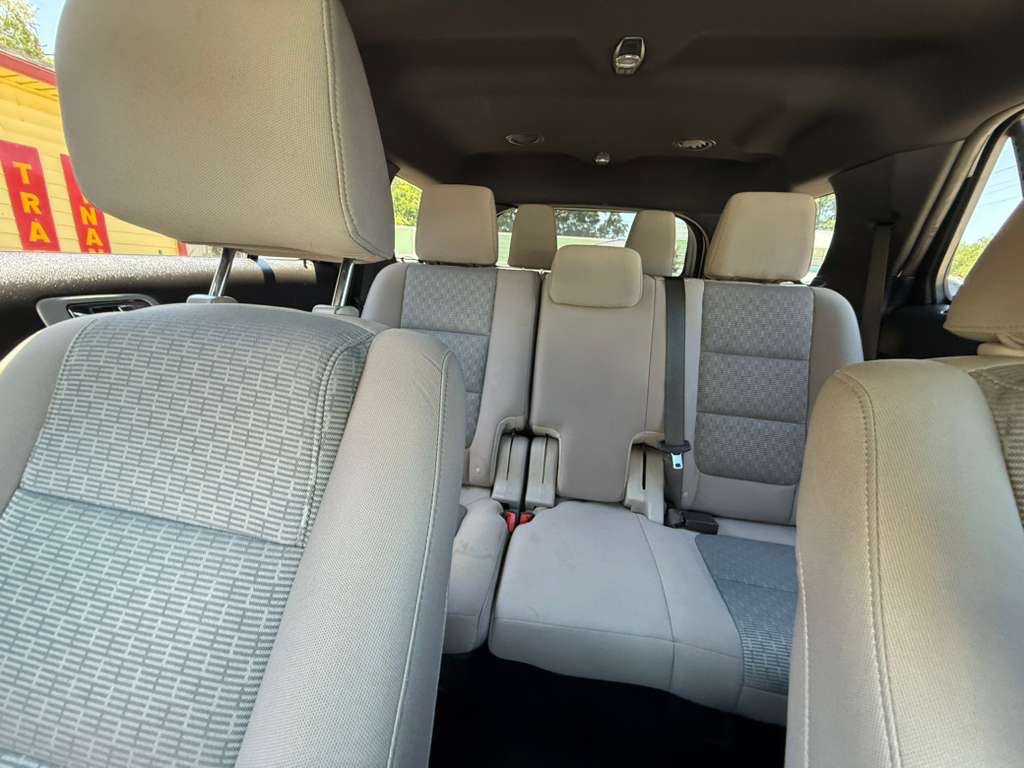 2012 Ford Explorer Image 16