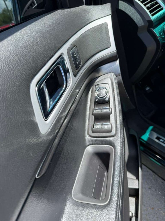2014 Ford Explorer Image 11