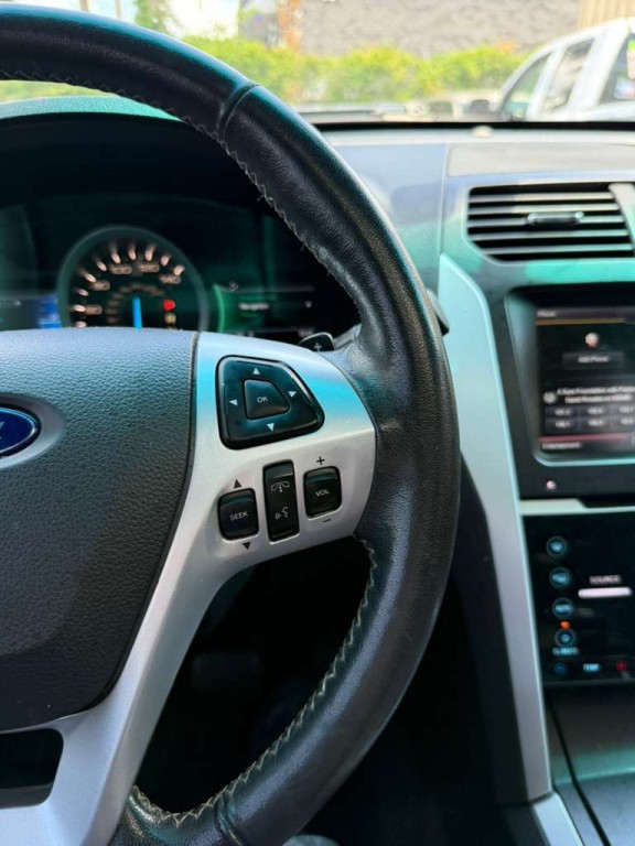 2014 Ford Explorer Image 15