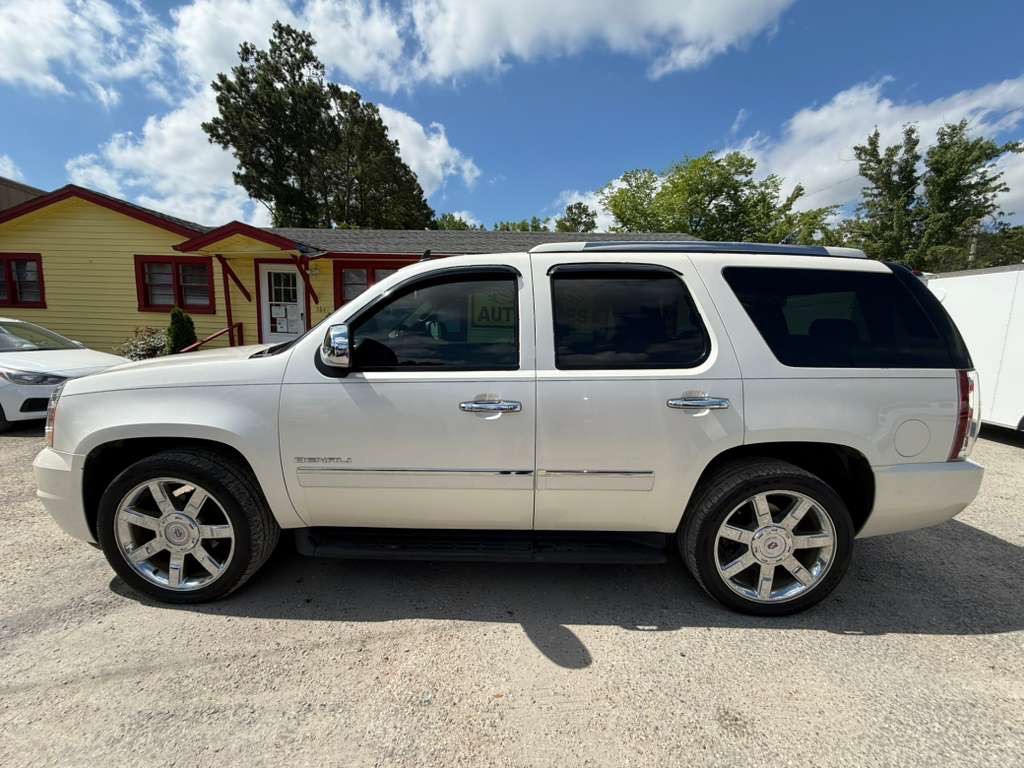 2010 GMC Yukon Image 7