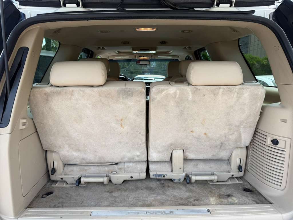 2010 GMC Yukon Image 9