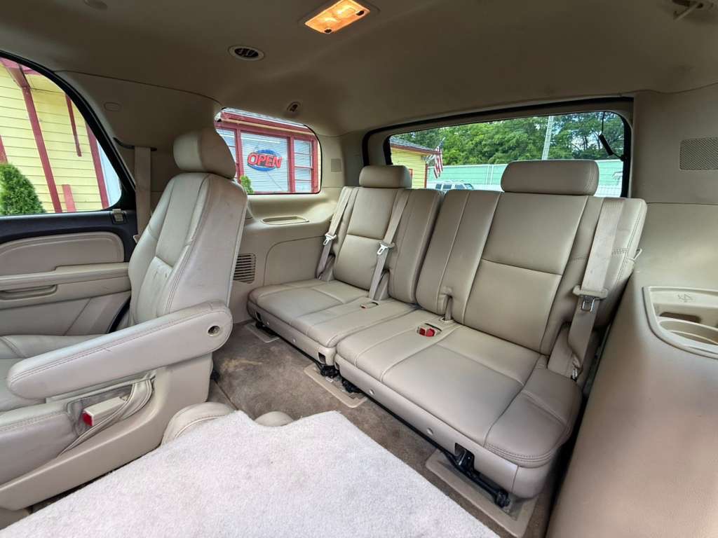 2010 GMC Yukon Image 19
