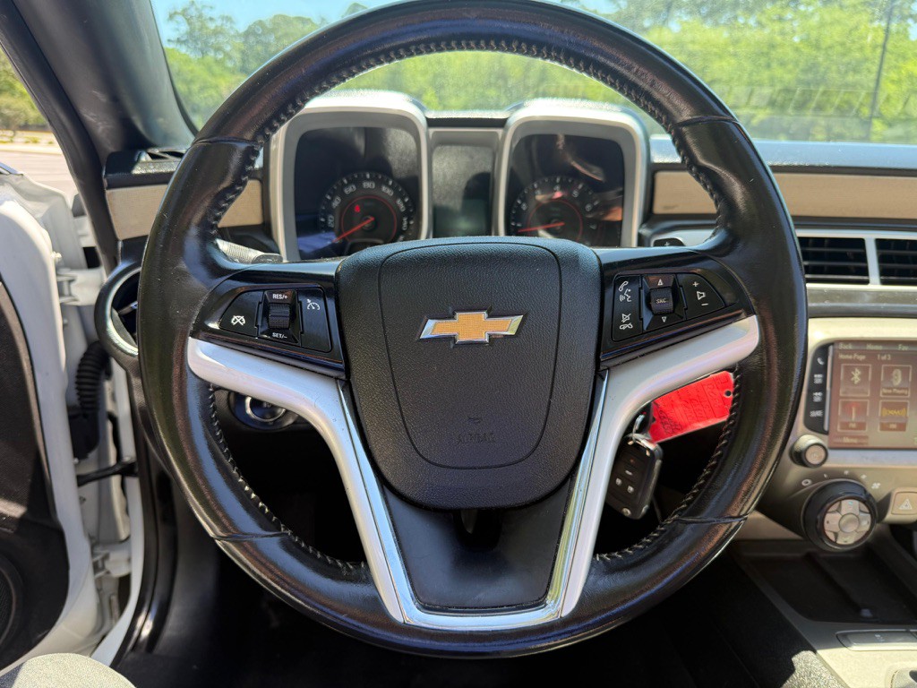 2015 Chevrolet Camaro Image 11