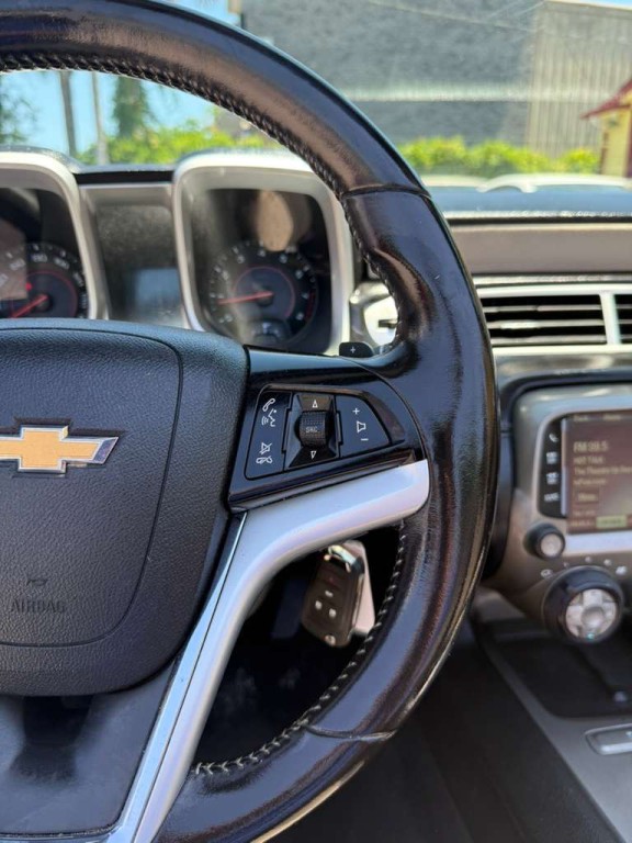 2015 Chevrolet Camaro Image 13