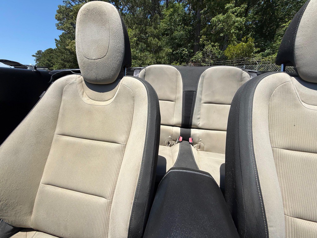 2015 Chevrolet Camaro Image 19
