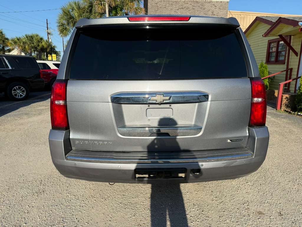 2018 Chevrolet Suburban Image 4