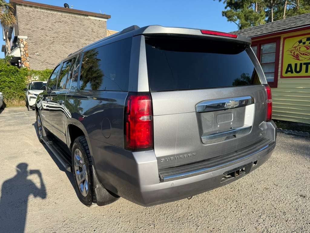 2018 Chevrolet Suburban Image 6