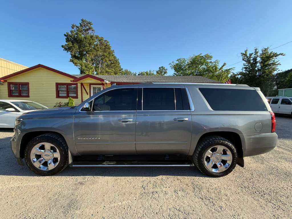 2018 Chevrolet Suburban Image 7