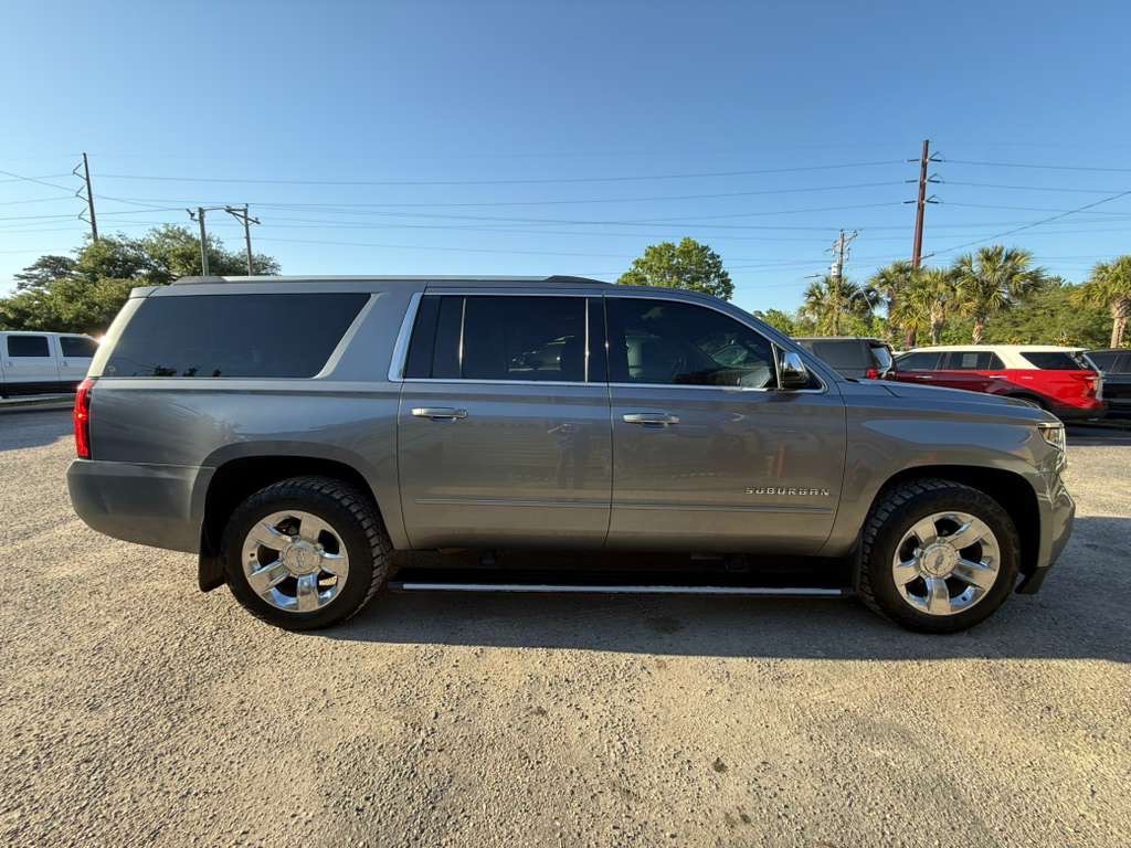 2018 Chevrolet Suburban Image 8